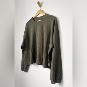 Le Bon Shoppe Naturelle Tee in Olive Green